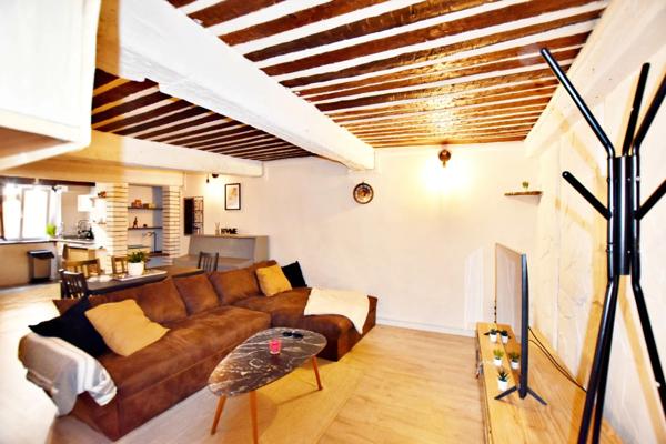 TOULON (83) - EMPLACEMENT IDEAL CENTRE VILLE – APPARTEMENT 2 PIECES DE 51 M² PLEIN DE CHARME ET DE CACHET - INVESTISSEMENT OU RESIDENCE PRINCIPALE