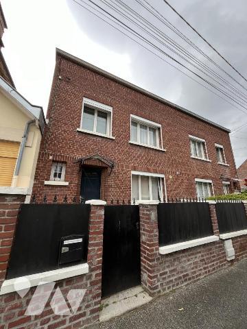 AMIENS - EXCLUSIVITE - MAISON EN RETRAIT DE RUE - 3 CHAMBRES - JARDIN 250 m² 