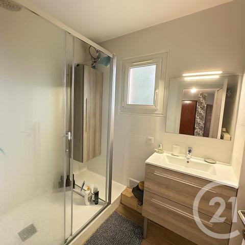 Appartement F4 à vendre  4 pièces - 75,30 m2 LA ROCHE SUR YON - 85