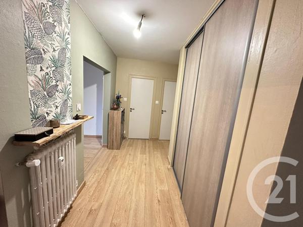 Appartement F4 à vendre  4 pièces - 75,30 m2 LA ROCHE SUR YON - 85