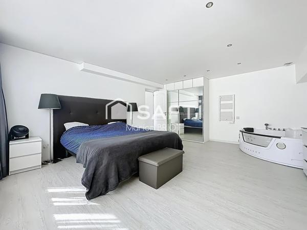 A deux pas de la gare, commerces, écoles !