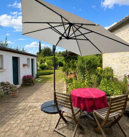 Maison à Compiègne :  5 pièce(s) 95 m2 + Jardin et dépendance