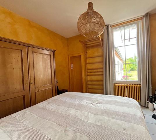 Maison à Compiègne :  5 pièce(s) 95 m2 + Jardin et dépendance