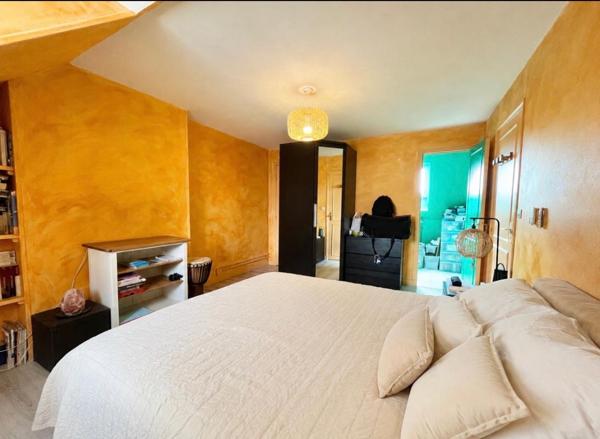 Maison à Compiègne :  5 pièce(s) 95 m2 + Jardin et dépendance