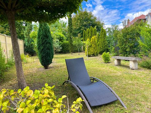Maison à Compiègne :  5 pièce(s) 95 m2 + Jardin et dépendance