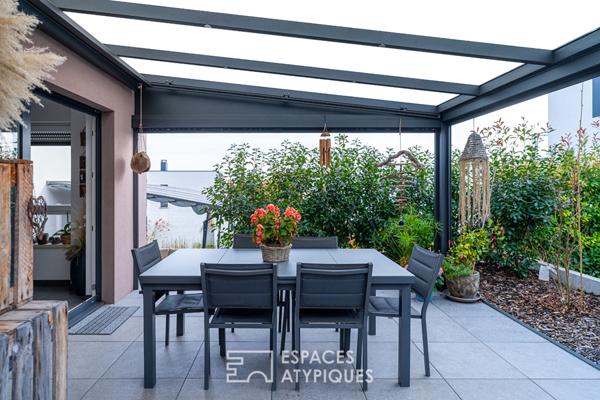 Maison contemporaine et ses terrasses
