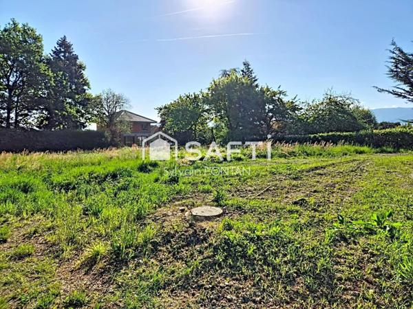 Libre de constructeur, 1035 m², emprise au sol 148 m²