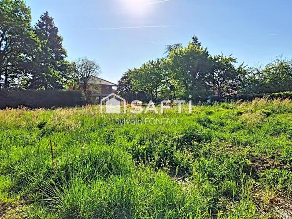 Libre de constructeur, 1035 m², emprise au sol 148 m²