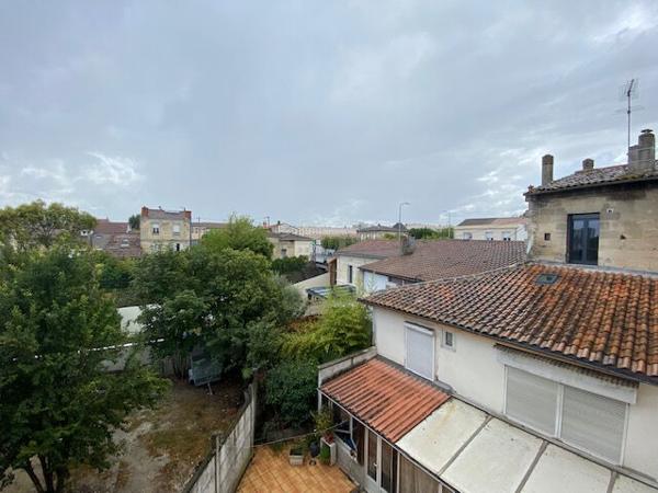 Talence arrêt de tram Roustaing- Appartement T1bis meublé