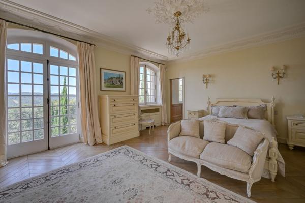 Vente Maison de luxe Aix-en-Provence 13 Pièces 900 m²