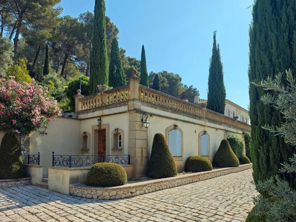 Vente Maison de luxe Aix-en-Provence 13 Pièces 900 m²