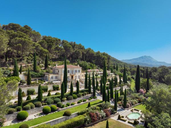 Vente Maison de luxe Aix-en-Provence 13 Pièces 900 m²