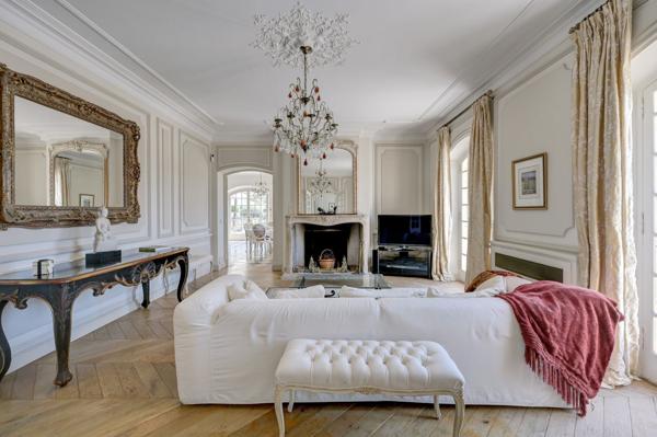 Vente Maison de luxe Aix-en-Provence 13 Pièces 900 m²