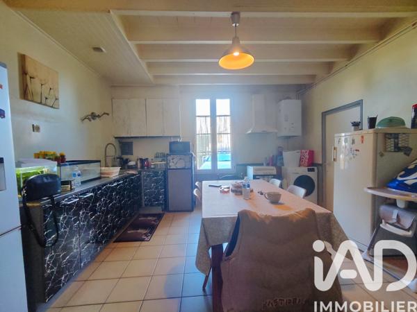 Maison à vendre 6 pièces 200 m² Saint-Seurin-sur-l'Isle