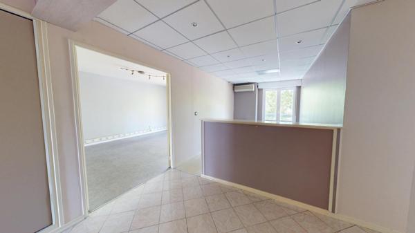 Appartement familial de 102 m² avec ascenseur, double garage et fort potentiel – Mulhouse centre