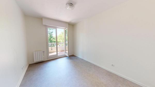 Appartement familial de 102 m² avec ascenseur, double garage et fort potentiel – Mulhouse centre