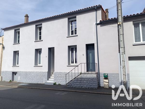 Maison à vendre 9 pièces 270 m² La Châtaigneraie