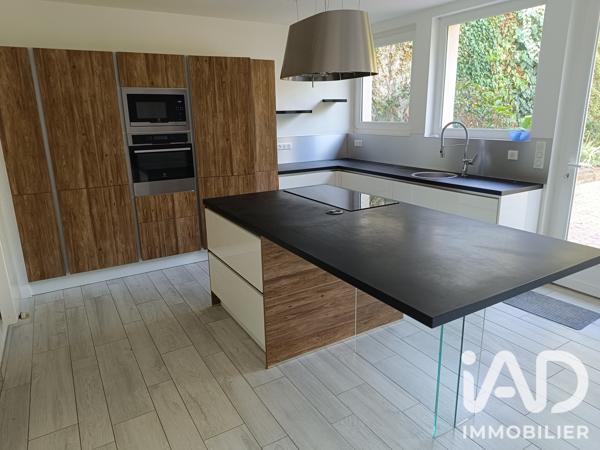Maison à vendre 9 pièces 270 m² La Châtaigneraie