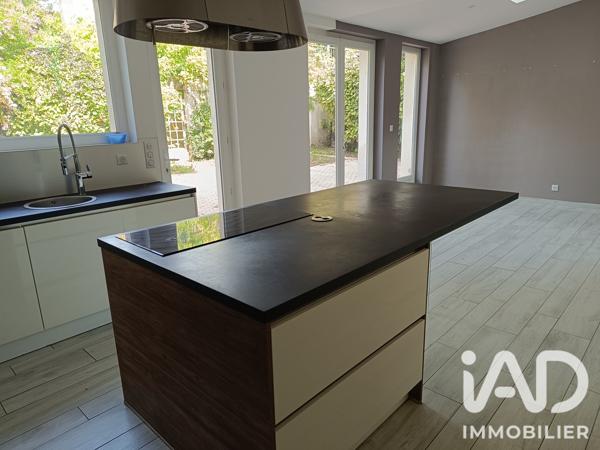 Maison à vendre 9 pièces 270 m² La Châtaigneraie