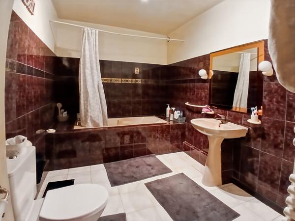 Maison Geste 8 pièce(s) 225.24 m2