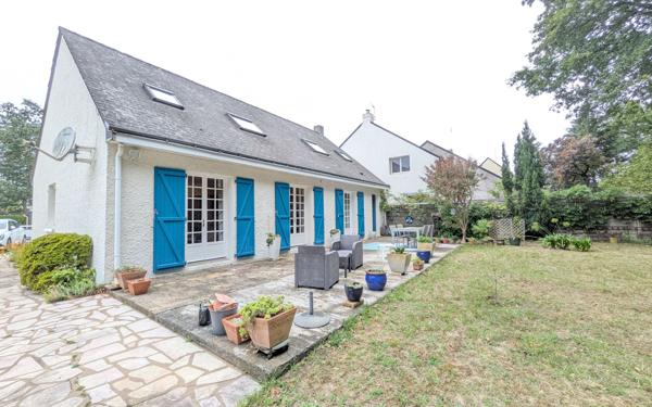 Maison à vendre    6 pièces •  Carquefou