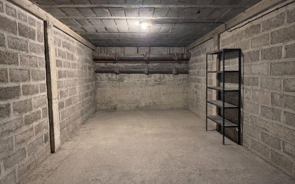 Stationnement à vendre    22 m2 Marseille 9