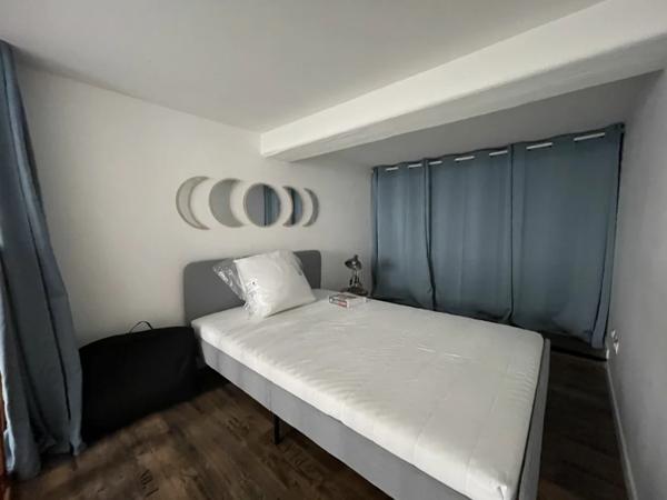 STUDIO A LOUER - LYON 7EME ARRONDISSEMENT Pasteur 25.23 m 2 - 705 € charges comprises par mois