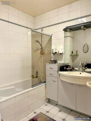 Appartement à vendre à Châlons-en-Champagne dans la Marne (51000), ref : 51084-1236