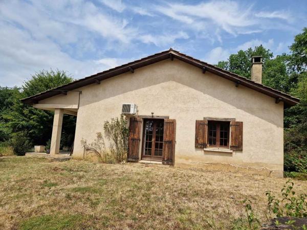 Maison contemporaine - Le bugue Maison de Plain pied et jardin proche des commerces.