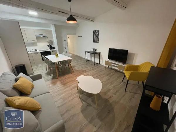 Appartement à louer 2 pièces 40.67m² Toulon (83000)