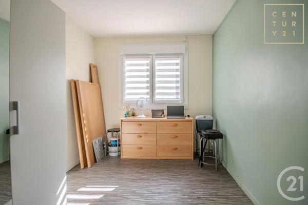 Appartement F4 à vendre  4 pièces - 67,44 m 2   ROUSIES  - 59