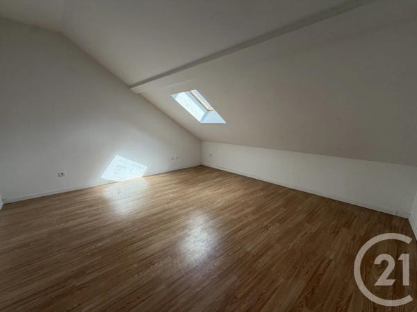 Maison à vendre  4 pièces - 78,60 m 2   ANGICOURT  - 60
