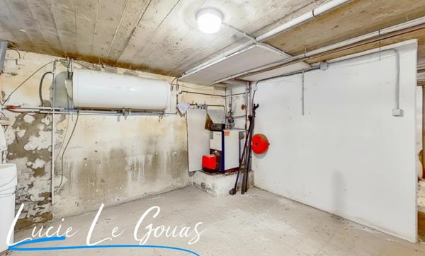 Maison mitoyenne de 97m² avec dépendances de 70m² au sol