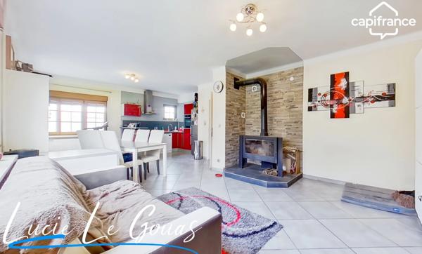 Maison mitoyenne de 97m² avec dépendances de 70m² au sol