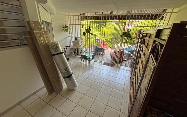 Appartement à louer    4 pièces •  Cayenne