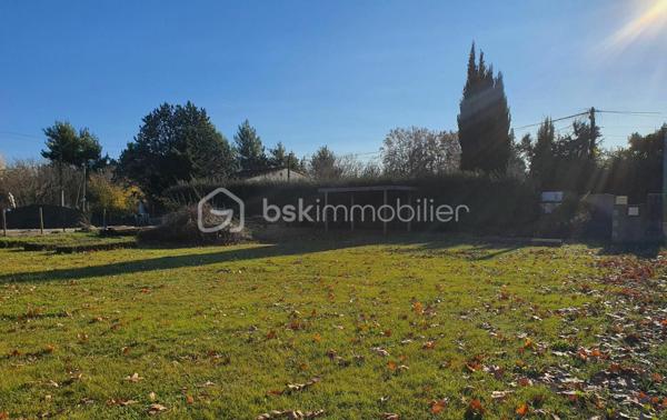 Terrain de 1 000 m²