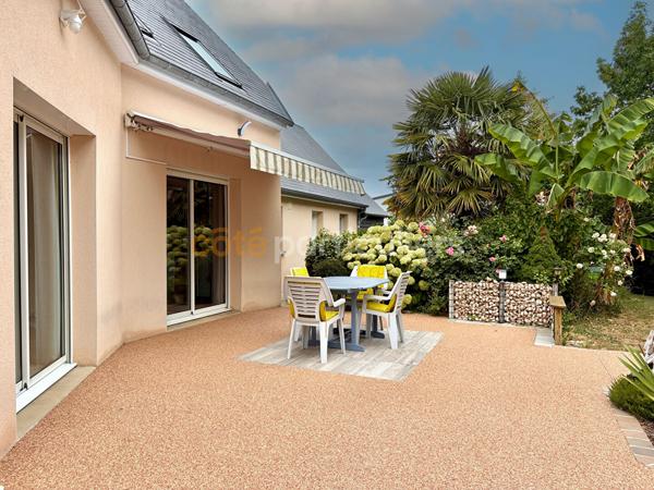 Vente
                Maison132,5 m² - 6 Pièces -
                    COUTANCES (50200)