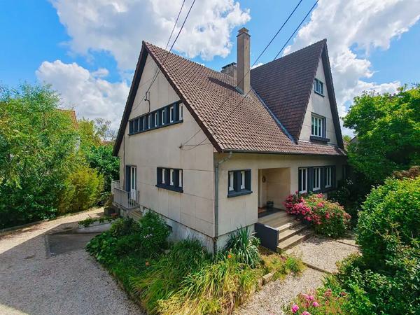 Maison à vendre 8 pièces 245m² Béthune (62400)