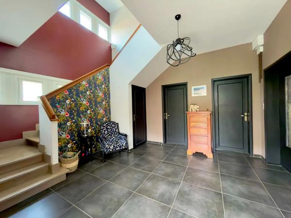 Maison à vendre 8 pièces 245m² Béthune (62400)