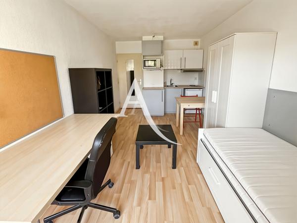 Studio meublé de 18 m² avec balcon et place de parking privative Marseille 13013