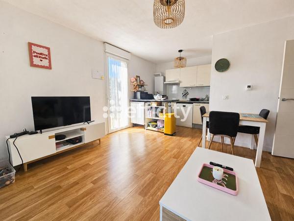 Appartement
         2 pièces
        - 44 m² Exclusivité 212 000 € *