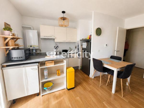 Appartement
         2 pièces
        - 44 m² Exclusivité 212 000 € *