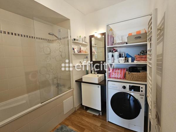 Appartement
         2 pièces
        - 44 m² Exclusivité 212 000 € *