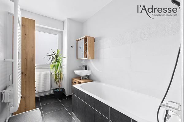 SURESNES Mont Valérien - 5 pièces de 103m² - Terrasse de 21m² et balcon de 9m² - Vue Paris Tour Eiffel- cave et double place de parking