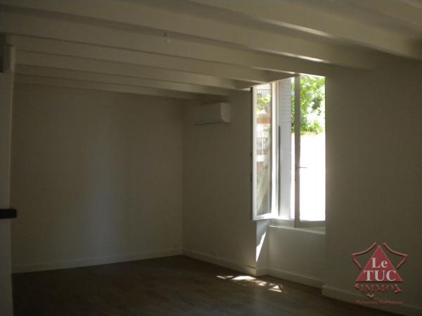 À Orange, maison de 83.03m2 avec jardin Orange (84100)