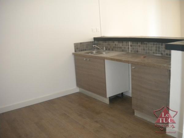 À Orange, maison de 83.03m2 avec jardin Orange (84100)
