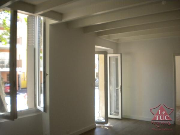 À Orange, maison de 83.03m2 avec jardin Orange (84100)