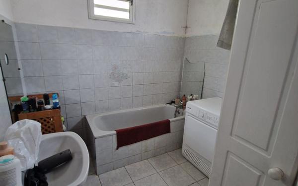 Maison à vendre    4 pièces •  Cilaos