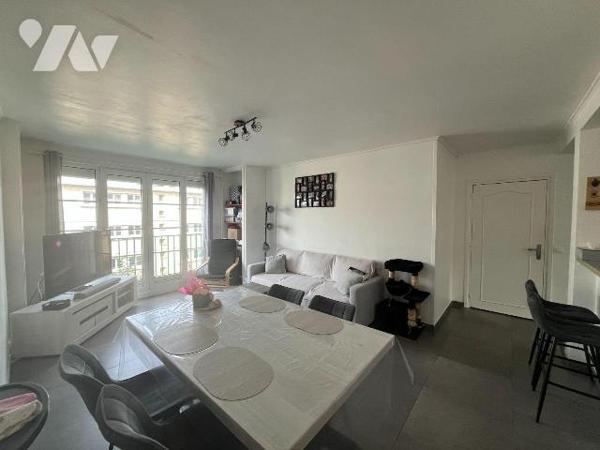 Uniquement chez votre Notaire.
Notre Service Immobilier vous propose ce très bel appartement t...