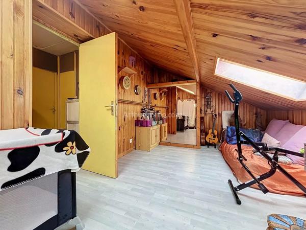 Vente                                                      Maison
                        
                     5 pièces                                         à Reims